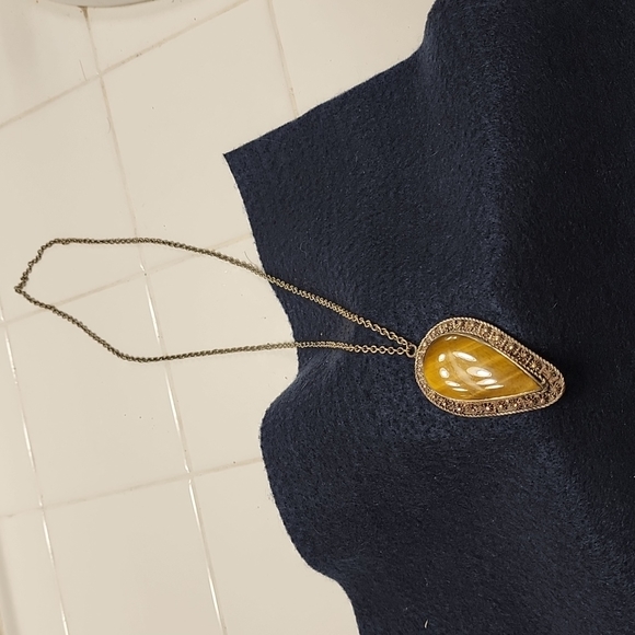 Necklace - Picture 1 of 1